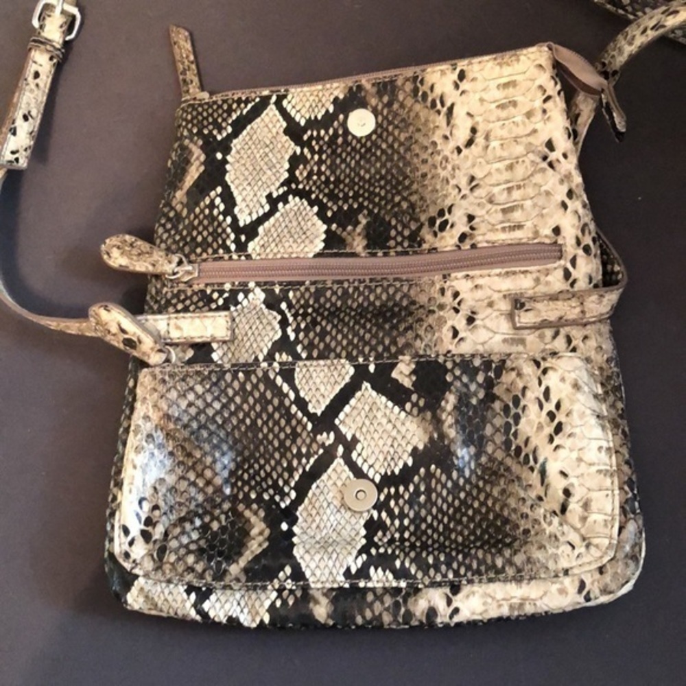 Python print Kenneth Cole small shoulder bag - Picture 5 of 9